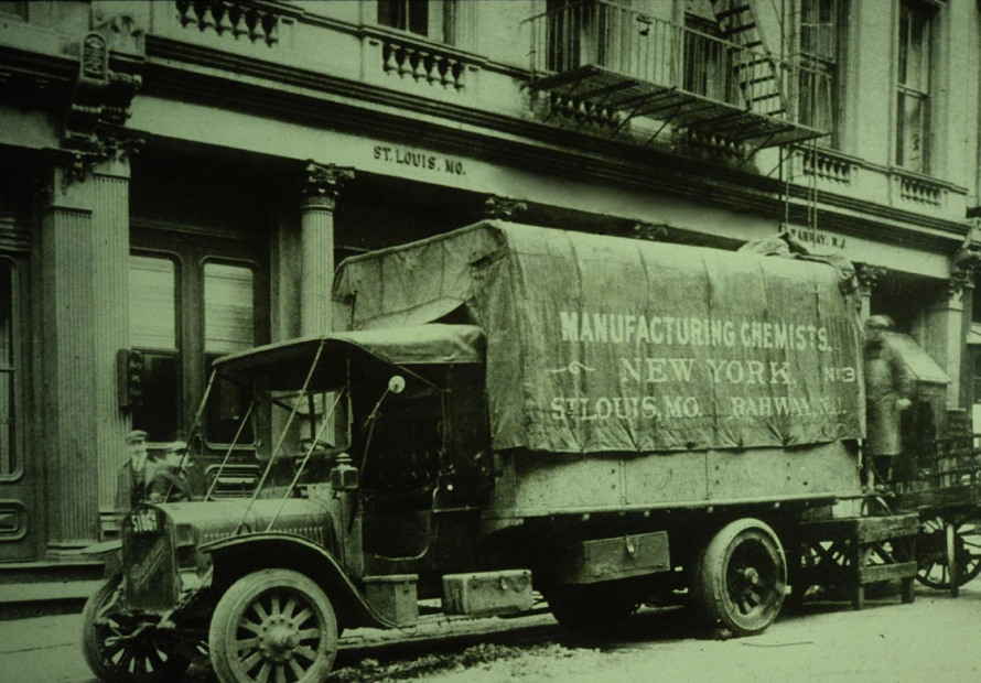Merck & Co., Inc. Rahway, NJ U.S. truck on New York City street