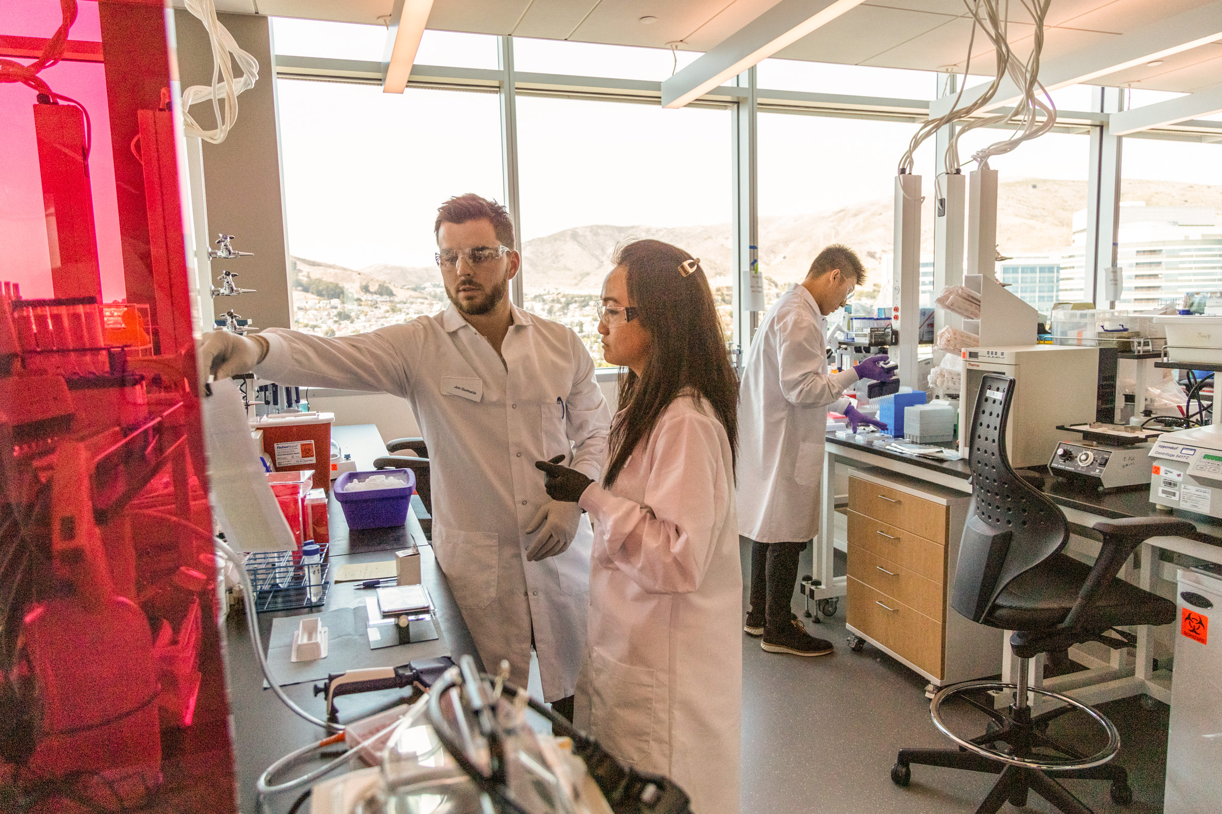 Two scientists working in MSD San Francisco lab