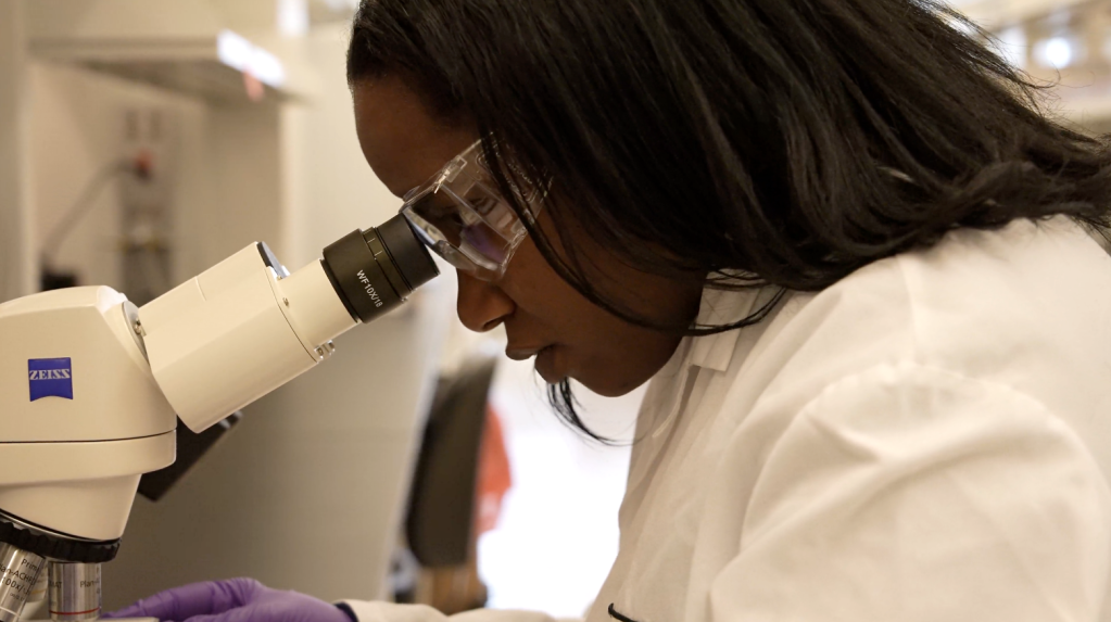 Denarra Simmons working in a lab