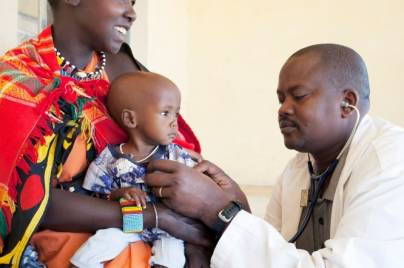 Doctor-visit-with-child