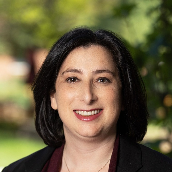 Liz Liss headshot
